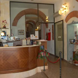 Leonardo 3*, Pisa Italy